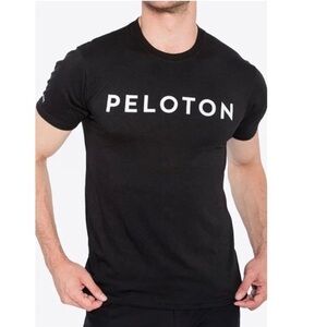 Peloton Black Reach 100 Classic Short Sleeve Tee M